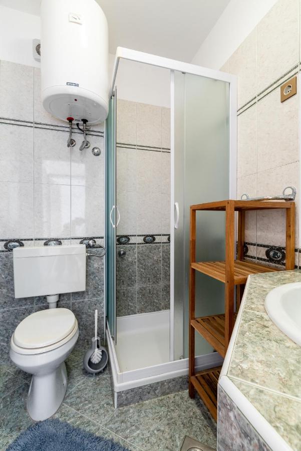 Apartments With A Parking Space Lopar, Rab - 14070 Ngoại thất bức ảnh