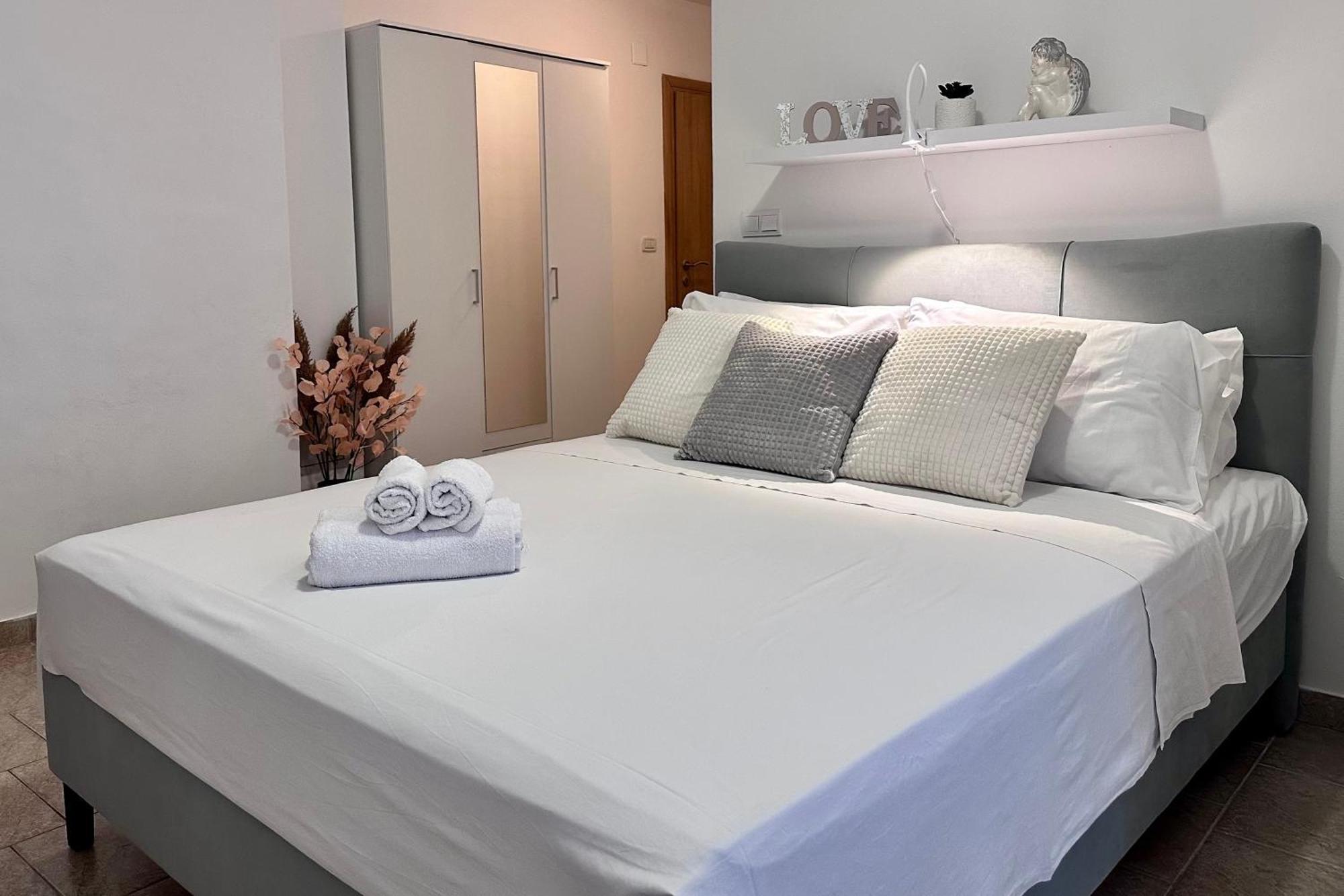 Apartments With A Parking Space Lopar, Rab - 14070 Phòng bức ảnh